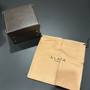 Alaïa Keepsake Box & Dustbag
